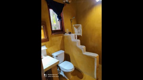 Room, 1 Bedroom, Smoking, Balcony | Bathroom | Towels