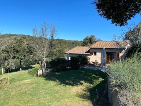 04-05-22 Bilo Rosso e Verde Esterno