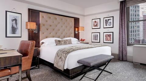 Luxury Room, 1 Queen Bed, Accessible | Premium bedding, in-room safe, desk, blackout drapes