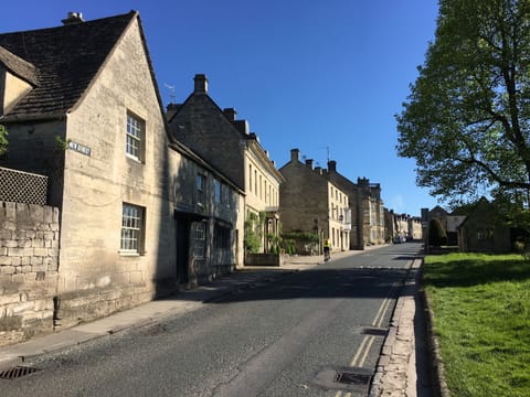 Luxury Apartment, Ensuite, Garden View (Cotswold Lodge) | Point of interest