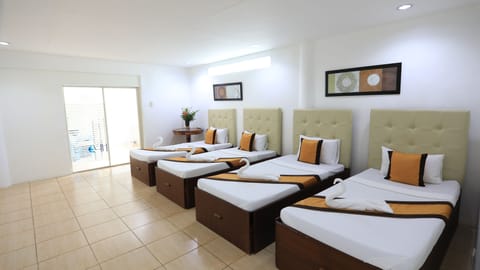 Family Quadruple Room | In-room safe, free WiFi, bed sheets