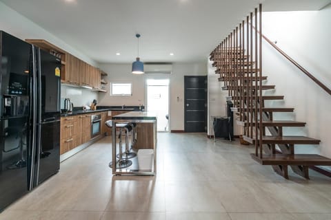 Convenient Kamala holiday home, great value! (2918)