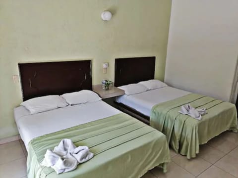 Standard Quadruple Room | Free WiFi, bed sheets