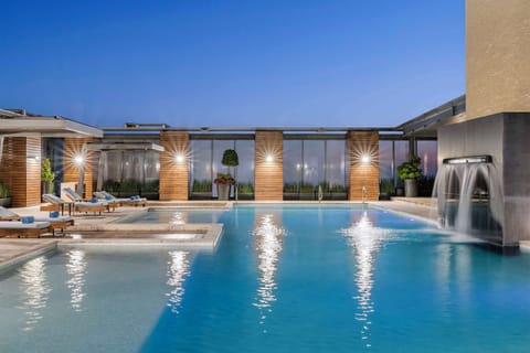 Outdoor pool, sun loungers