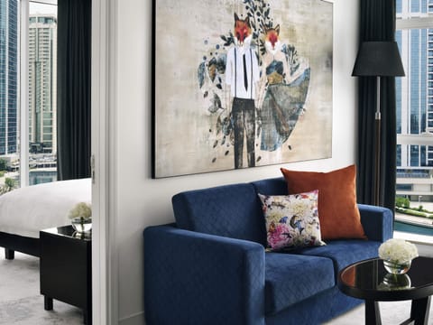 Premium Suite, 1 King Bed (Free Beach Access) | Egyptian cotton sheets, premium bedding, down comforters, minibar