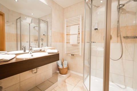 Suite, Balcony, Mountain View | Bathroom | Shower, free toiletries, hair dryer, bathrobes