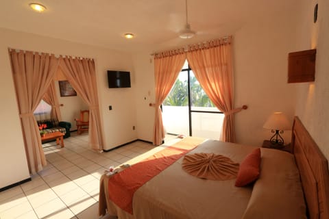 Standard Room | In-room safe, blackout drapes, iron/ironing board, free WiFi