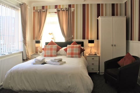 Double Room | Individually decorated, individually furnished, soundproofing, free WiFi