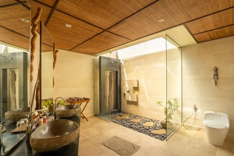 Villa, 3 Bedrooms, Private Pool, Ocean View | Bathroom | Separate tub and shower, deep soaking tub, rainfall showerhead