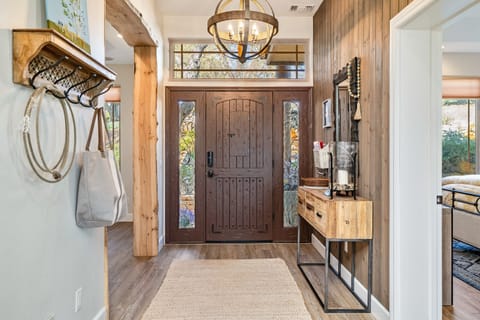Entry - Entry Foyer