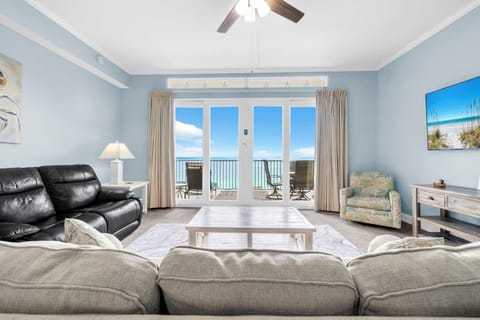 Welcome to Picturesque Penthouse Paradise