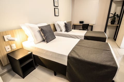 Superior Double or Twin Room | Minibar, individually decorated, individually furnished, desk