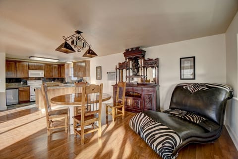 Riverview Upper - Dining Area