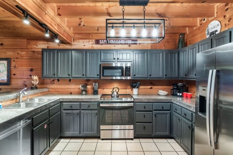 Enjoy the newly remodeled kitchen! New appliances and lighting.