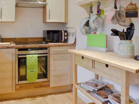 Kitchen | Treadle Cottage, Kirkby Lonsdale