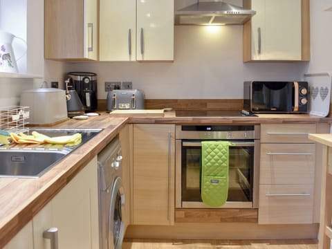 Kitchen | Treadle Cottage, Kirkby Lonsdale