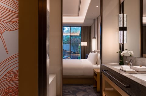 Premium Room with Garden | Premium bedding, down comforters, minibar, individually decorated