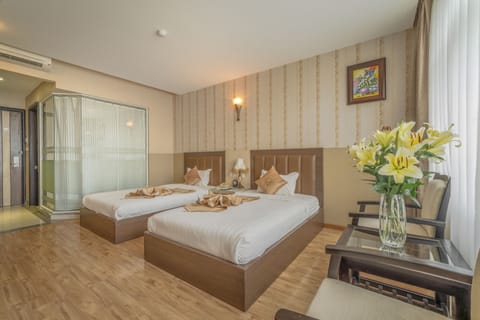 Deluxe Twin Room, 2 Twin Beds | 1 bedroom, premium bedding, pillowtop beds, free minibar items