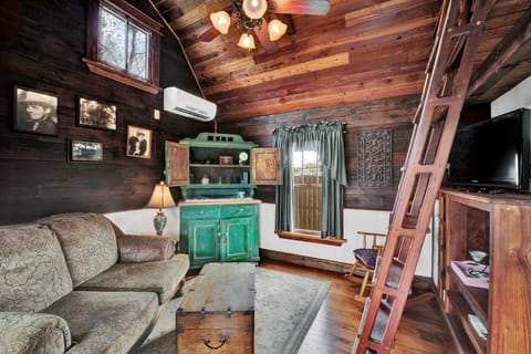 Standard Cottage, Ensuite (Prairie Willow) | Interior