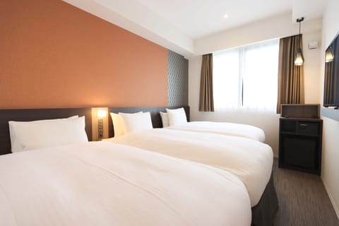 Superior Twin Room, Non Smoking (with Extra bed) | In-room safe, iron/ironing board, free WiFi, bed sheets