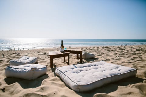 Beach nearby, beach towels