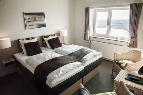 Comfort Room, Bay View | Premium bedding, iron/ironing board, free WiFi, bed sheets