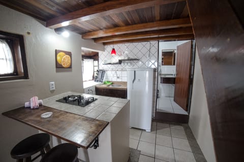 Basic Chalet, 1 Double Bed | Private kitchen | Microwave, stovetop