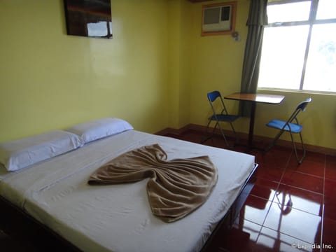 Deluxe Single Room, 1 Twin Bed, Accessible, City View | In-room safe, desk, soundproofing, free WiFi