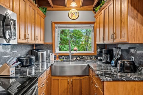 Grand Pinnacle's fully equipped kitchen