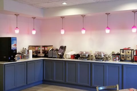 Free daily full breakfast