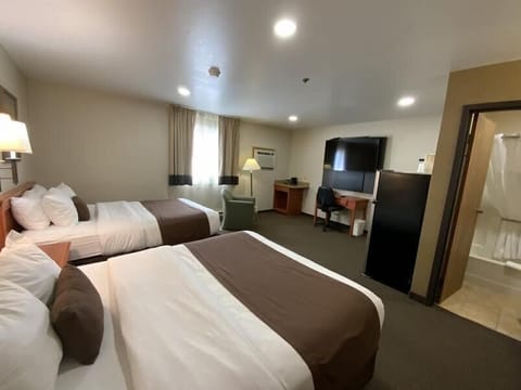 Standard Room, 2 Queen Beds, Non Smoking, Kitchenette | Desk, free WiFi, bed sheets