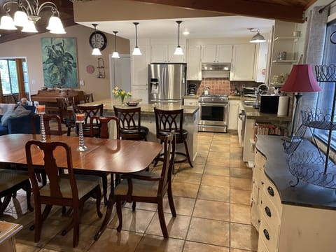 Great room seats 5 at the bar.