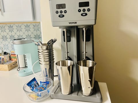 Milkshake machine - how fun!!