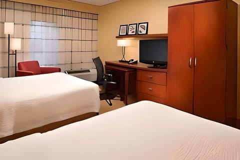 Suite, 2 Queen Beds, Non Smoking | Hypo-allergenic bedding, iron/ironing board, free WiFi, bed sheets