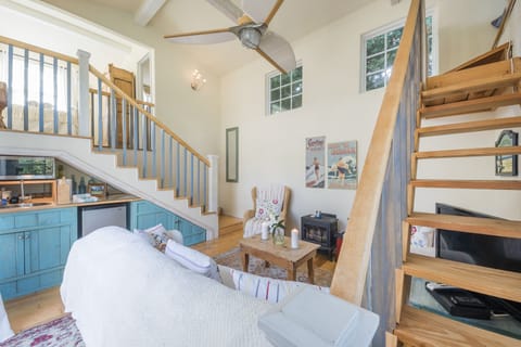 Stairwells to both Pool House Lofts
