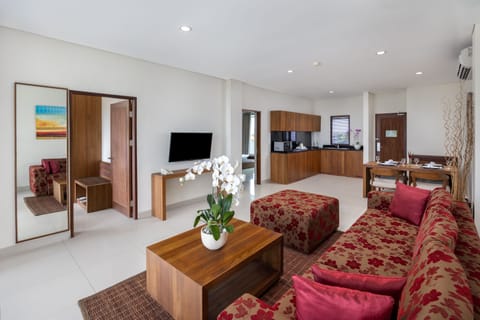 Two Bedroom Suite | Premium bedding, in-room safe, desk, soundproofing