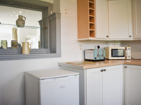 Kitchen | Number 3 - Flying Horseshoe Cottages, Clapham, near Ingleton