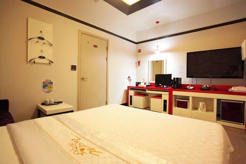 Room (General room (electric vehicle chargi) | 1 bedroom, free WiFi, bed sheets