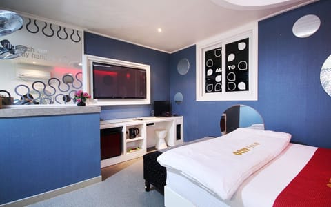 Room (Special Room -1room 1parking (open sk) | 1 bedroom, free WiFi, bed sheets