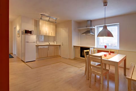 Apartment, 1 Bedroom | Private kitchen
