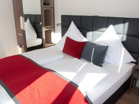 Double Room | Premium bedding, blackout drapes, soundproofing, iron/ironing board