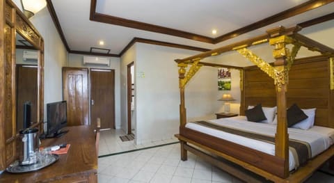 Balinese Double Room | Minibar, in-room safe, desk, soundproofing