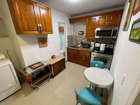 Cottage, 1 Bedroom | Private kitchen | Fridge, microwave, oven, toaster