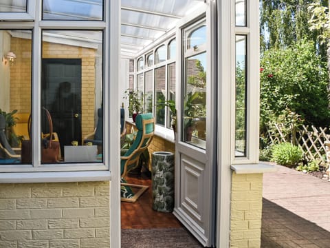 Exterior | Tansey Cottage, Hartlebury, near Kidderminster