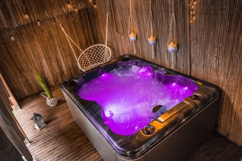 Deluxe Suite, Hot Tub (Paris) | Spa | Sauna, spa tub