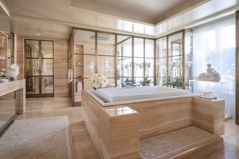 Penthouse Suite | Bathroom | Free toiletries, hair dryer, bathrobes, slippers