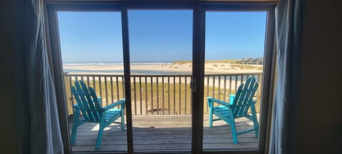 Eagle’s Nest Suite – Third Floor Ocean Front View | Balcony view