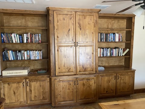 Office library. Wireless color laser printer and high speed internet.