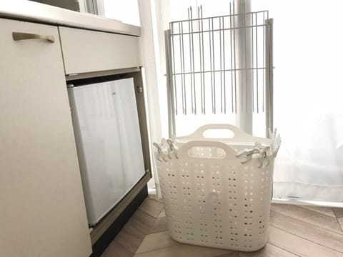 Apartment, Non Smoking | Laundry