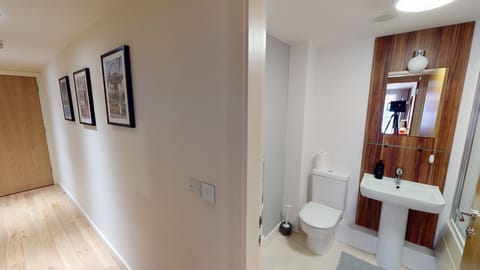 Business Apartment, 2 Bedrooms | Bathroom | Separate tub and shower, free toiletries, hair dryer, soap